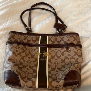 Tan/brown coach bag